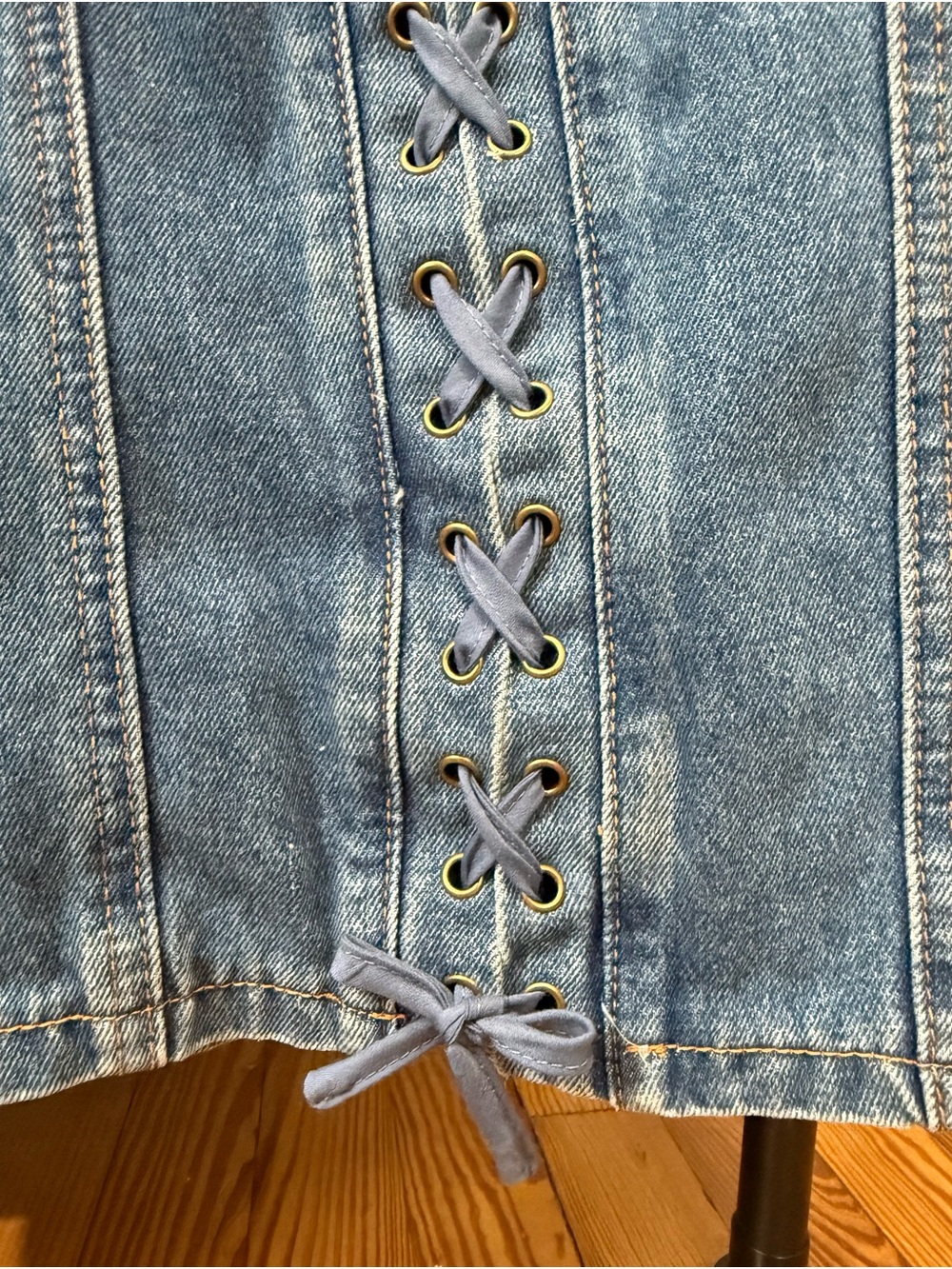 Lioness Day Dream Lace-Up Wide Leg Jeans NWT Blue Denim Size AU 12 / US 8 - Picture 8 of 11